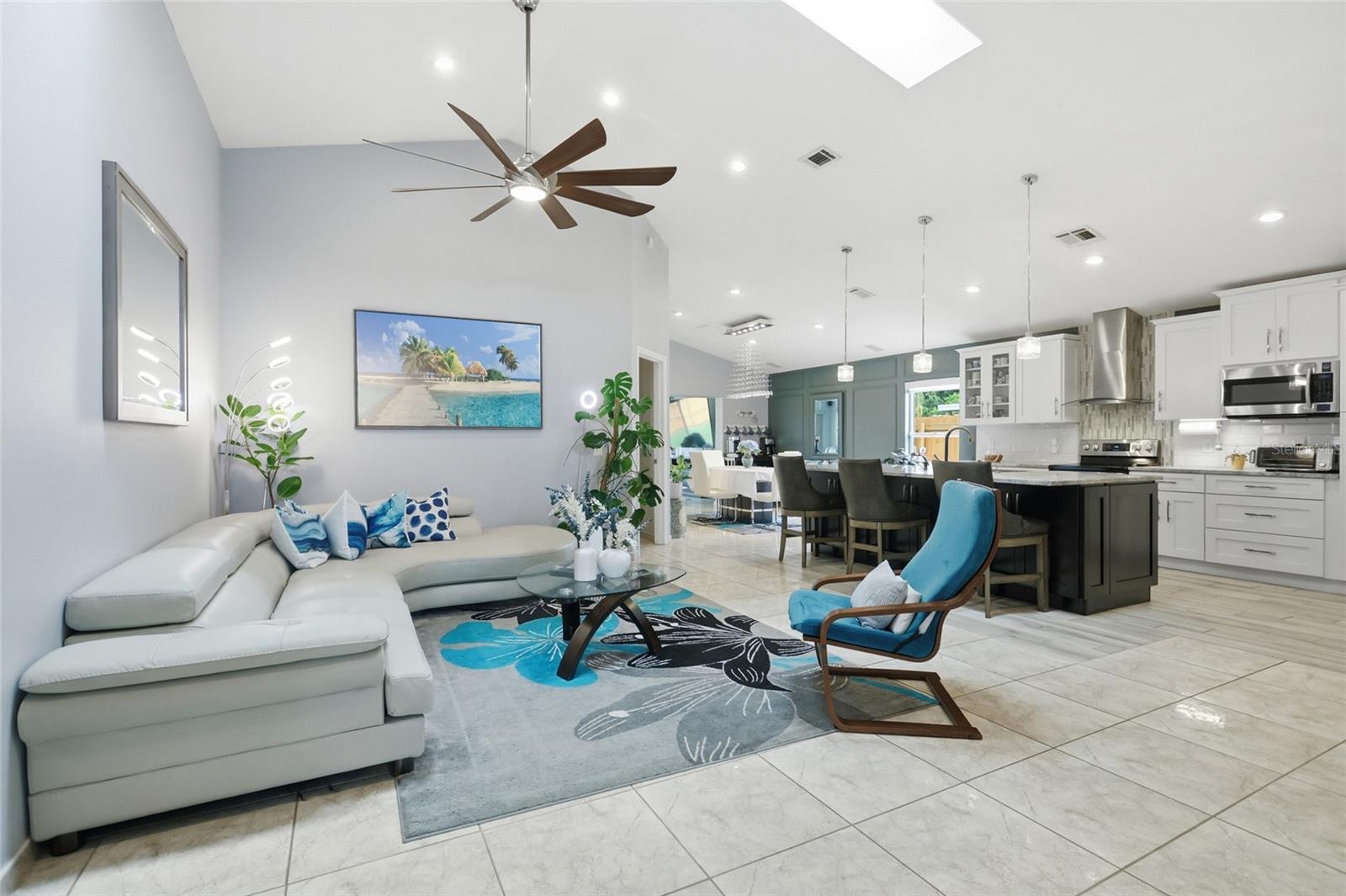 WINDMILL POINT UNIT 2 - Residential