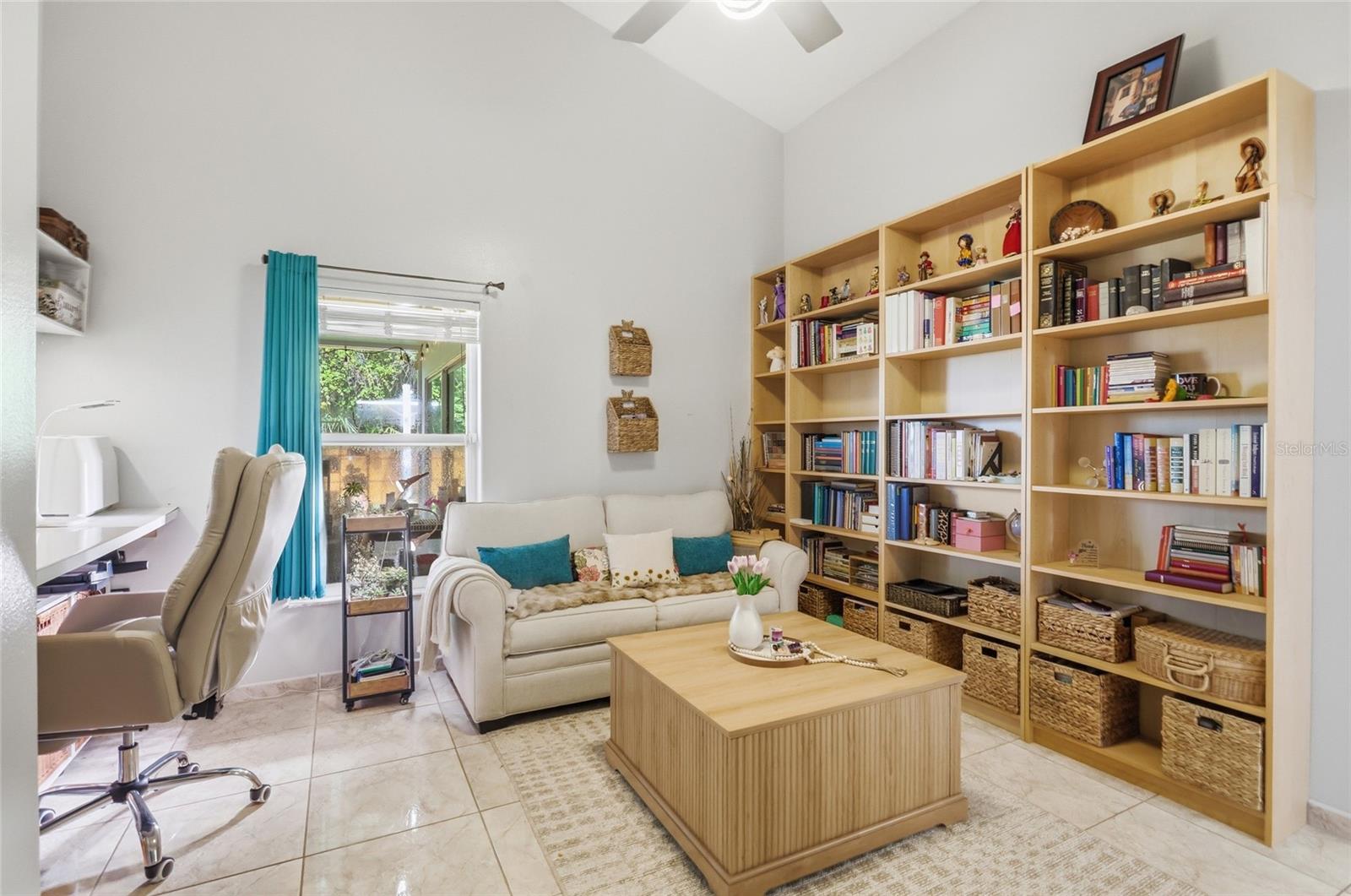 WINDMILL POINT UNIT 2 - Residential