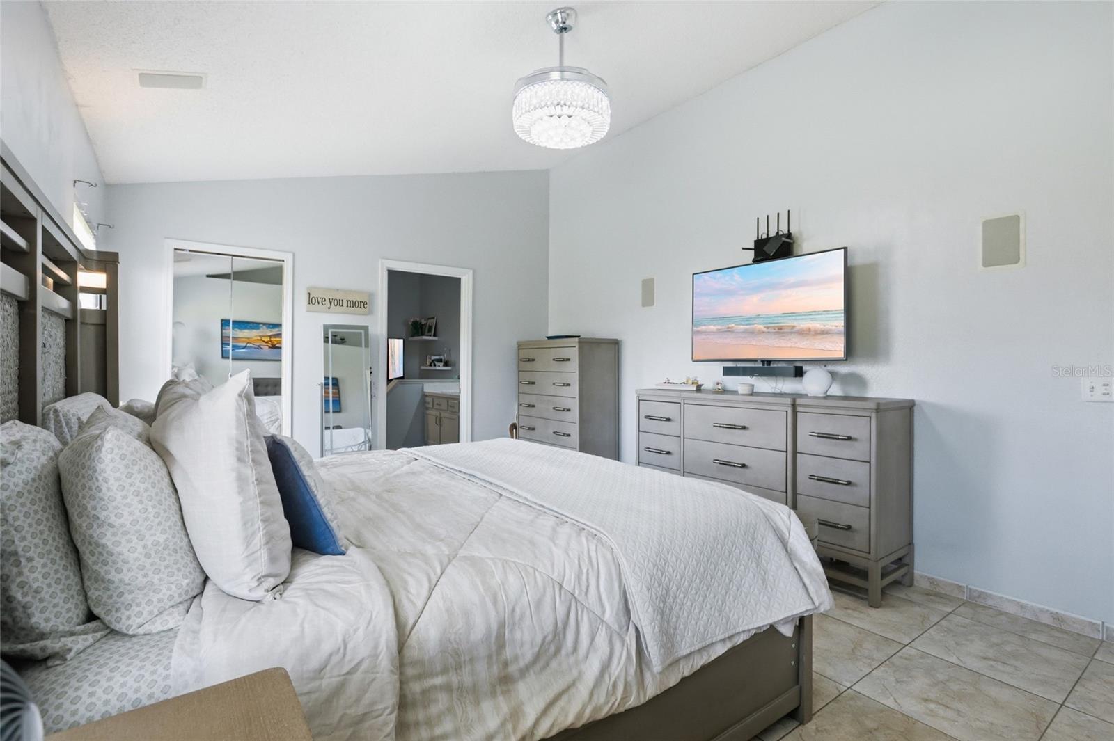 WINDMILL POINT UNIT 2 - Residential