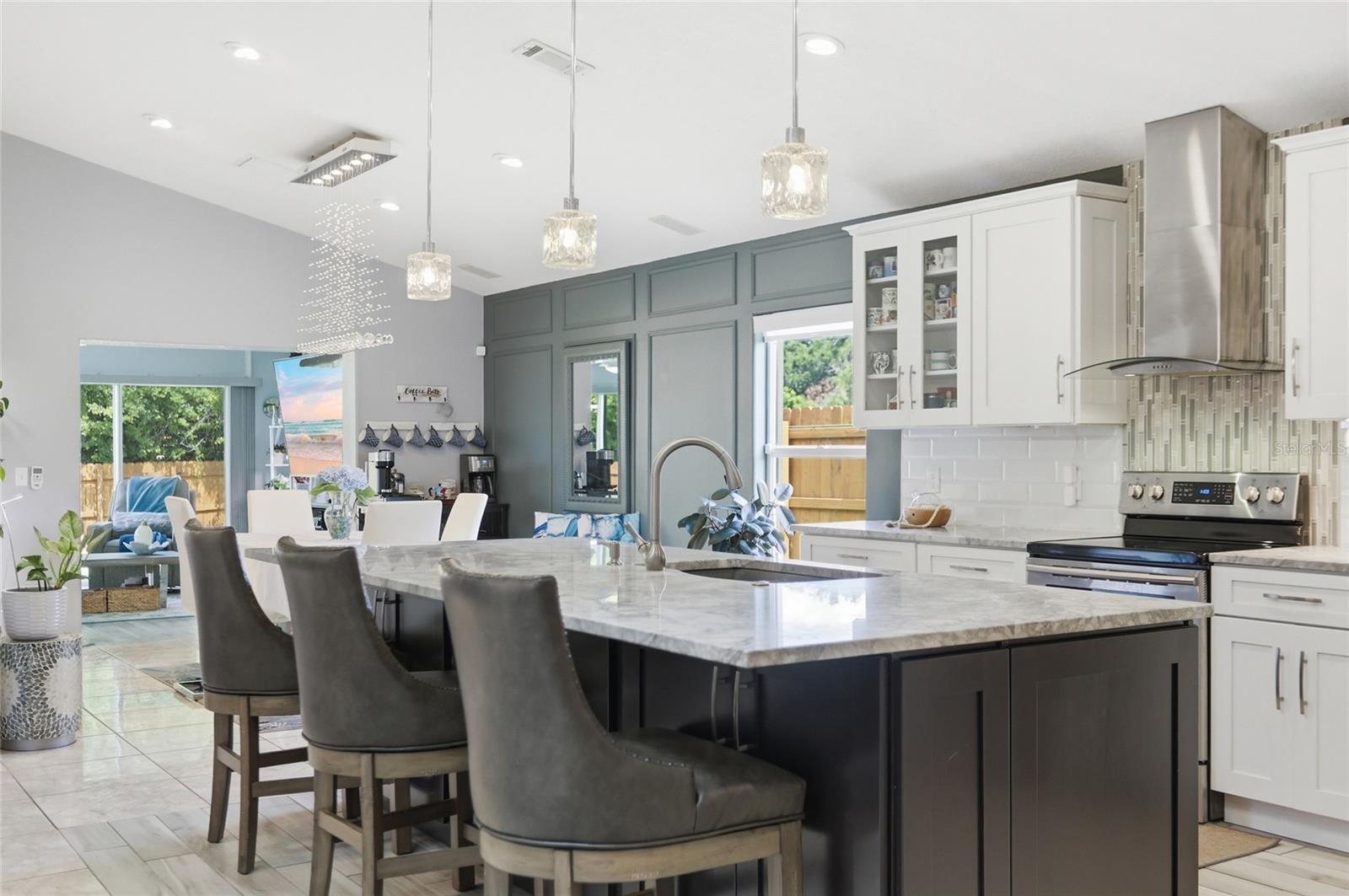 WINDMILL POINT UNIT 2 - Residential