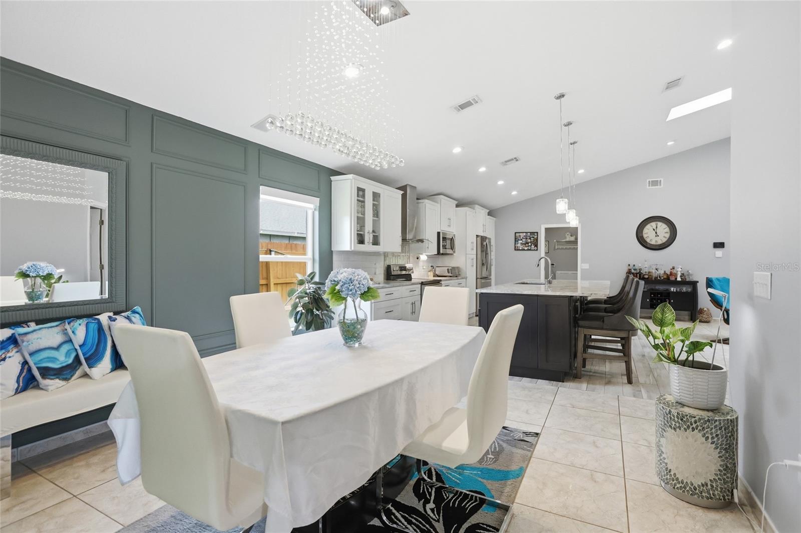 WINDMILL POINT UNIT 2 - Residential
