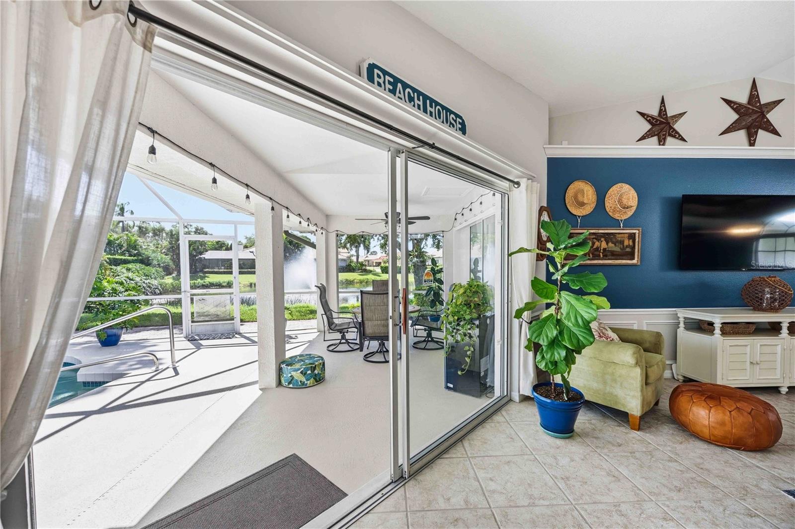LAUREL WOODLANDS - Residential