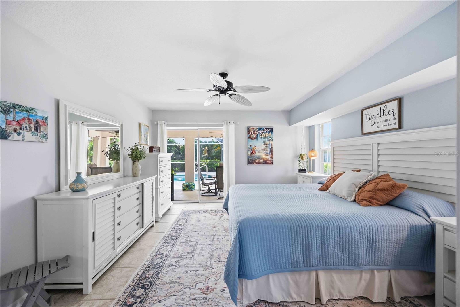 LAUREL WOODLANDS - Residential