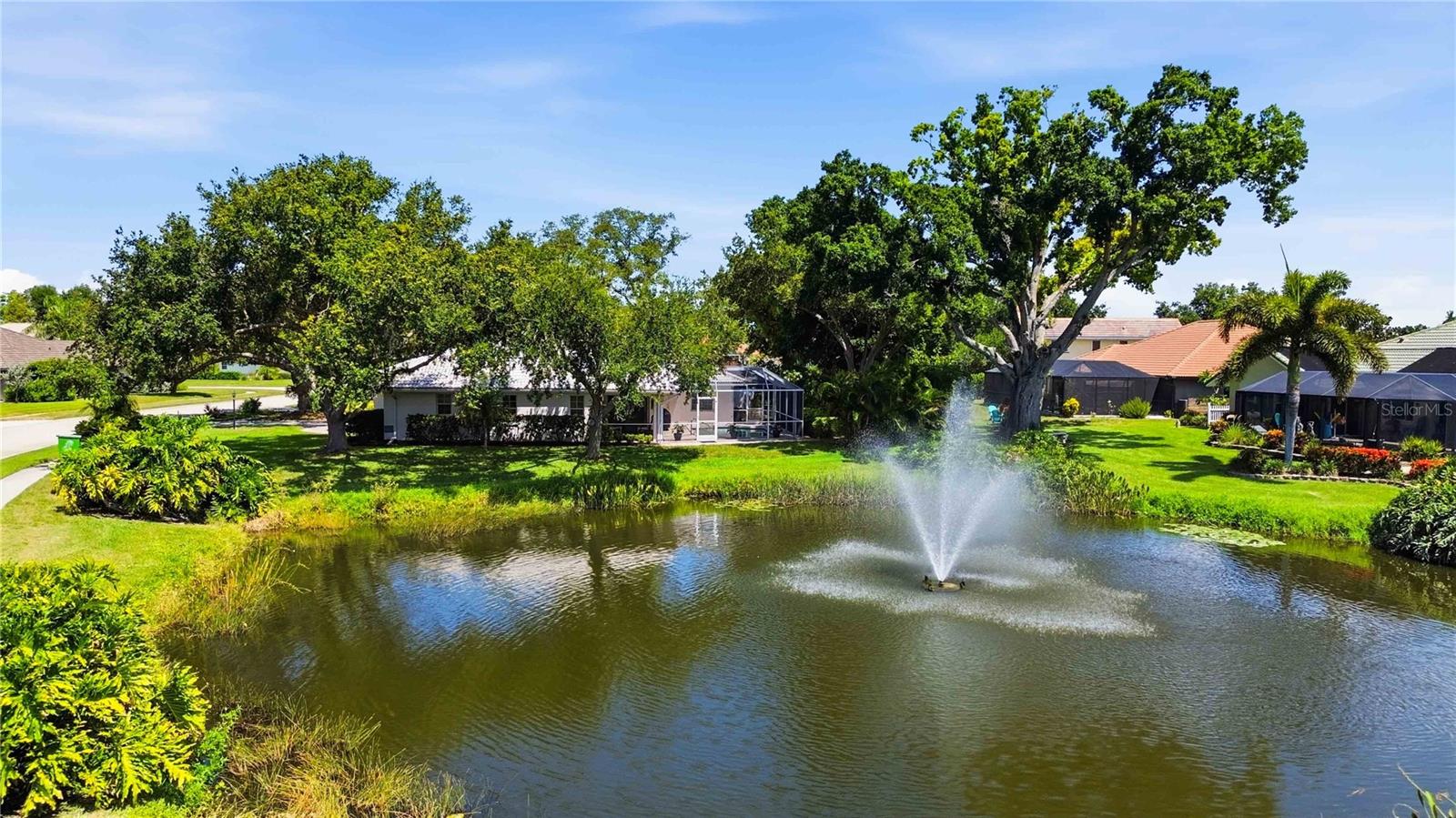 LAUREL WOODLANDS - Residential