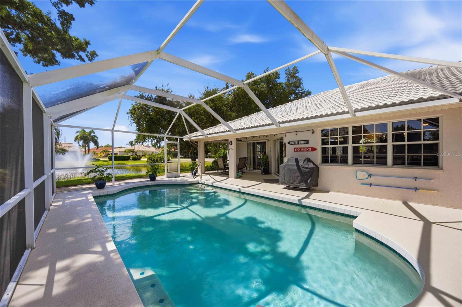 LAUREL WOODLANDS - Residential