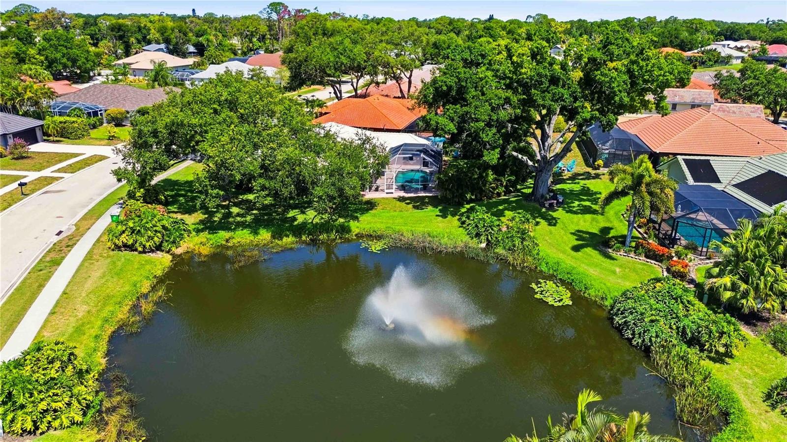 LAUREL WOODLANDS - Residential
