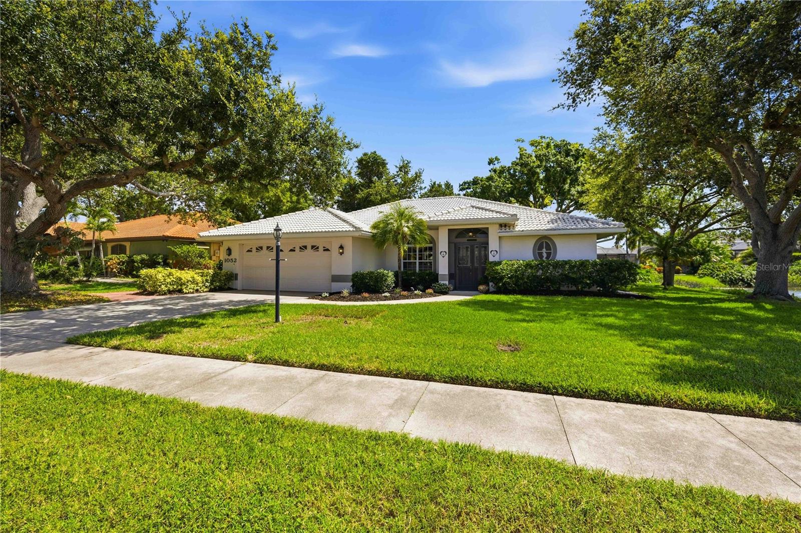 LAUREL WOODLANDS - Residential