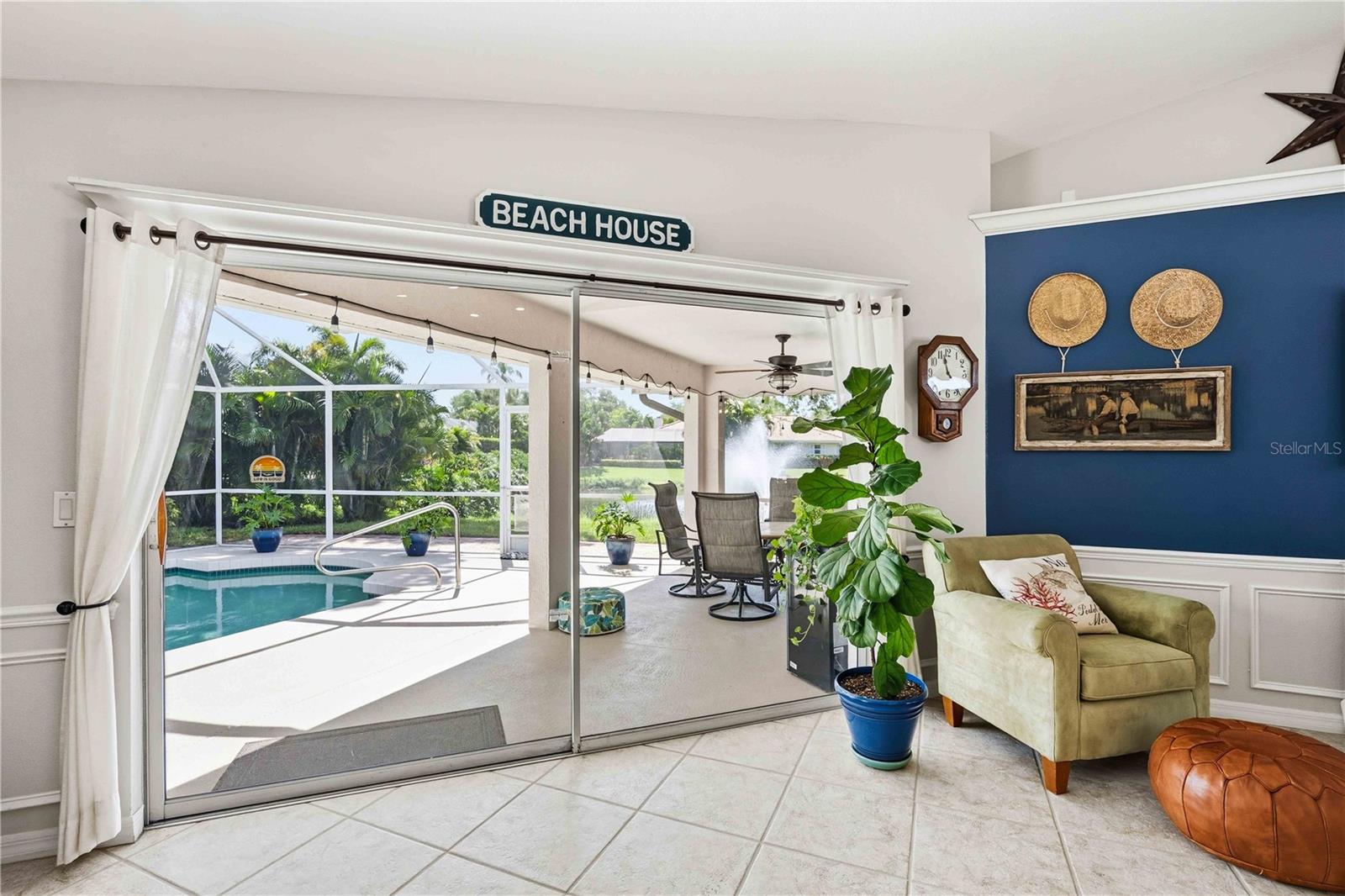 LAUREL WOODLANDS - Residential