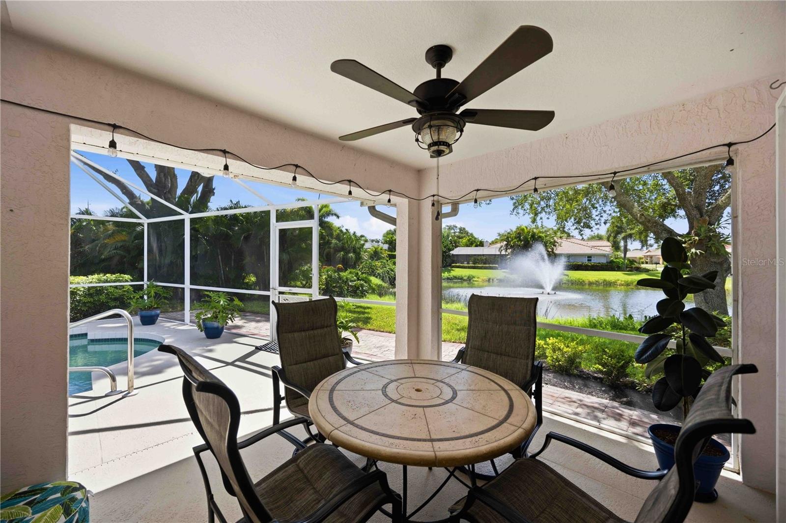 LAUREL WOODLANDS - Residential