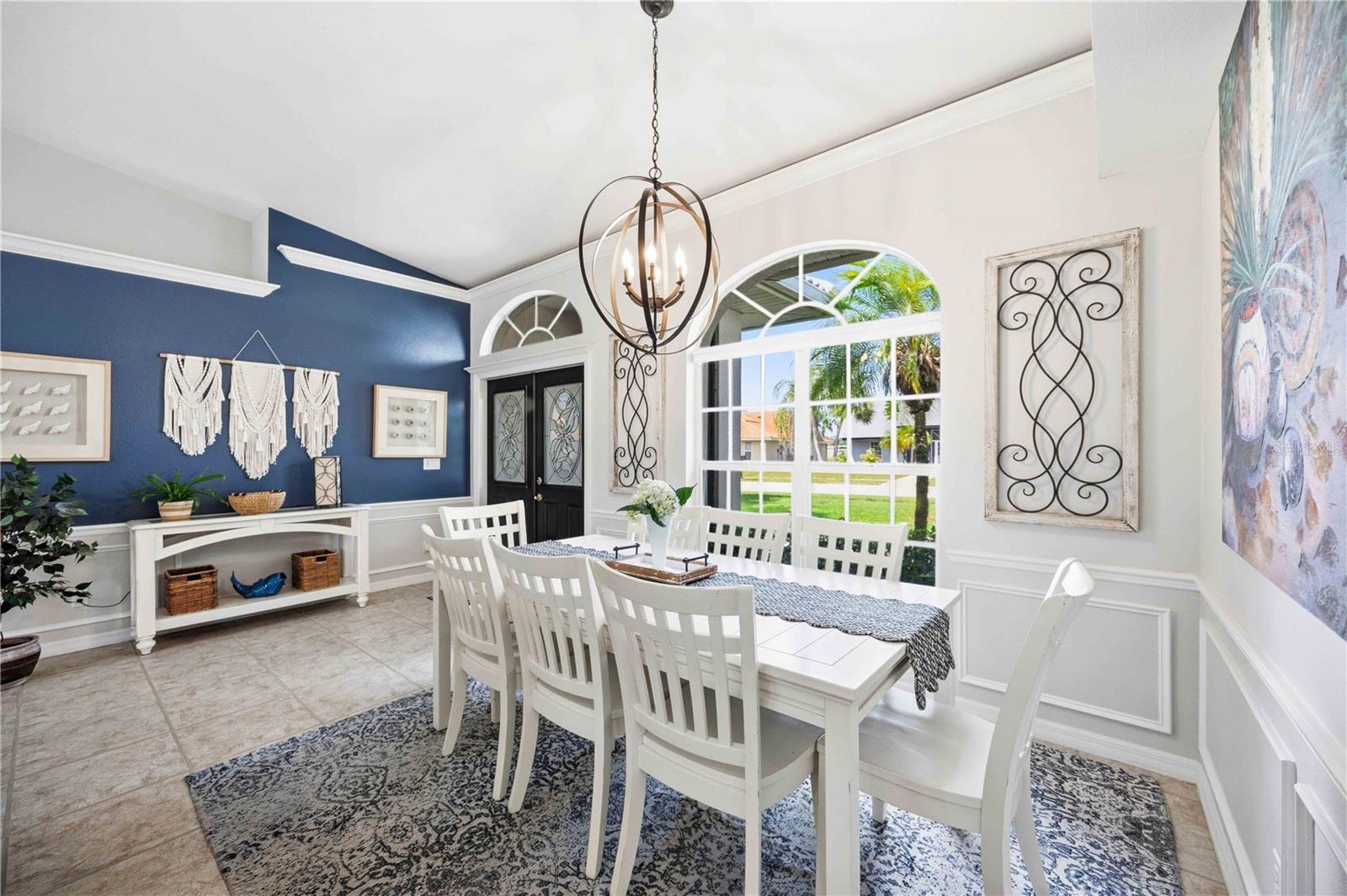LAUREL WOODLANDS - Residential