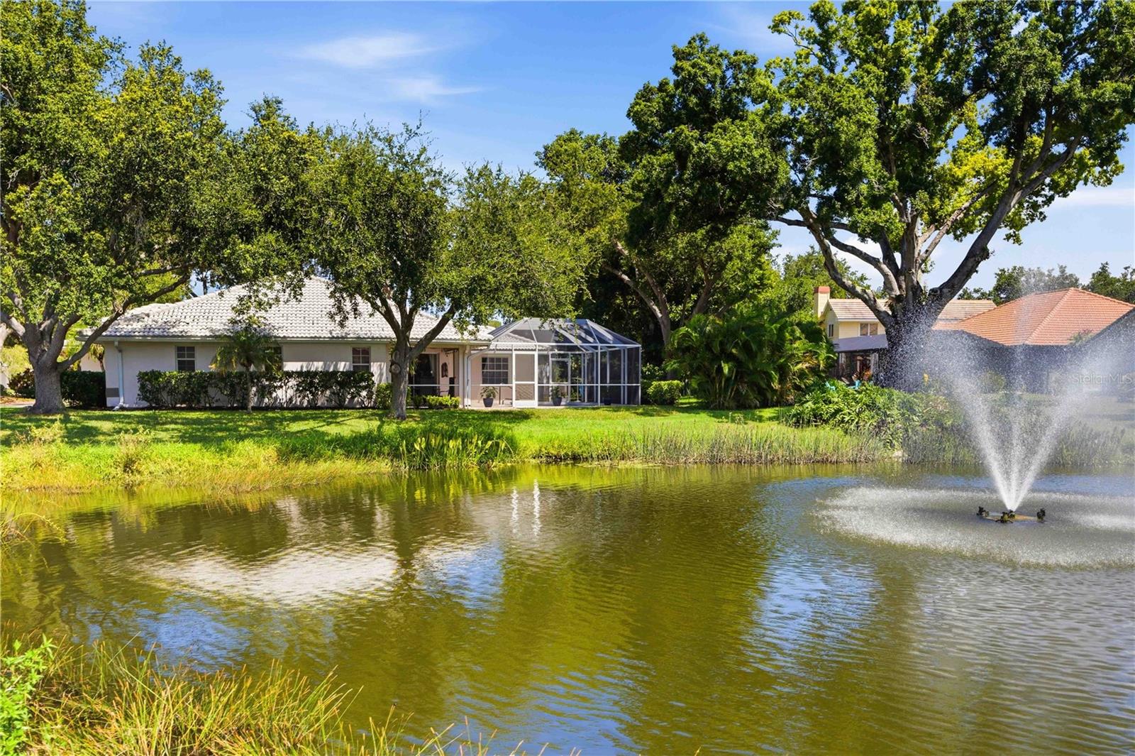 LAUREL WOODLANDS - Residential
