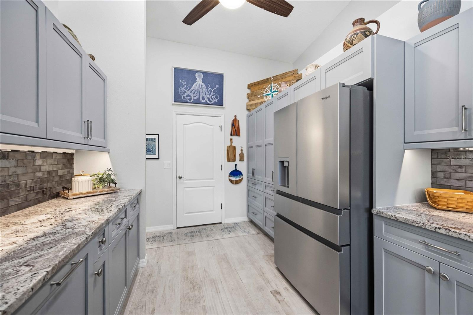 LAUREL WOODLANDS - Residential