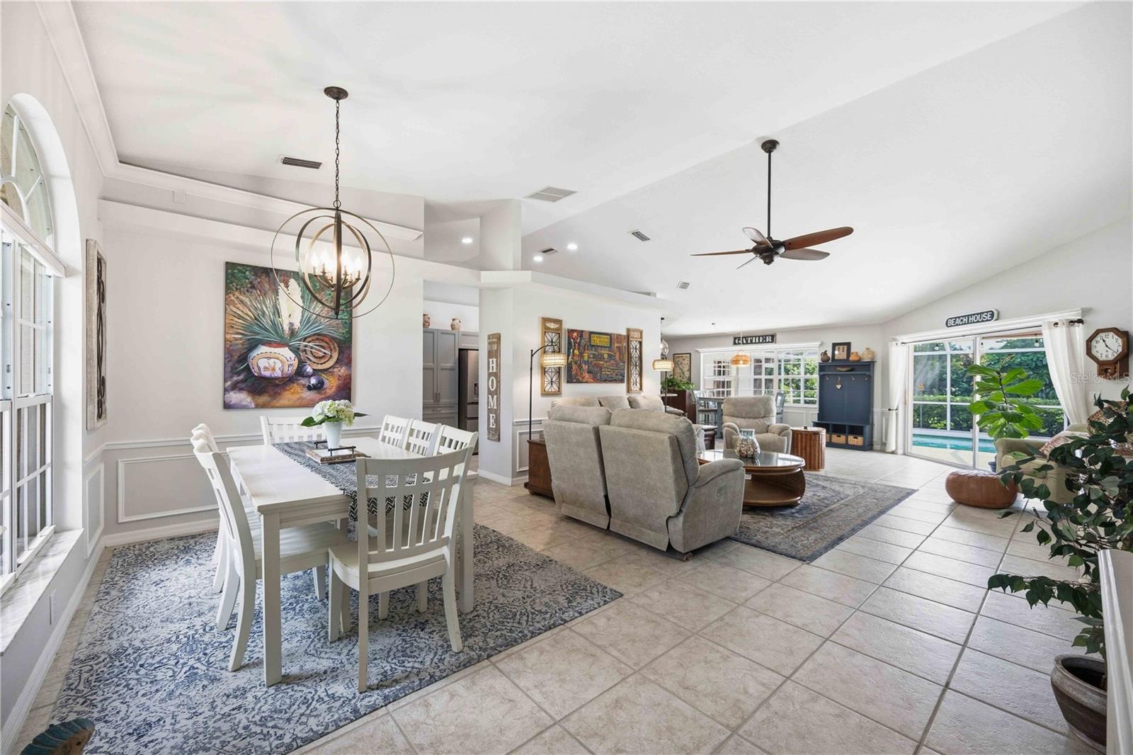 LAUREL WOODLANDS - Residential