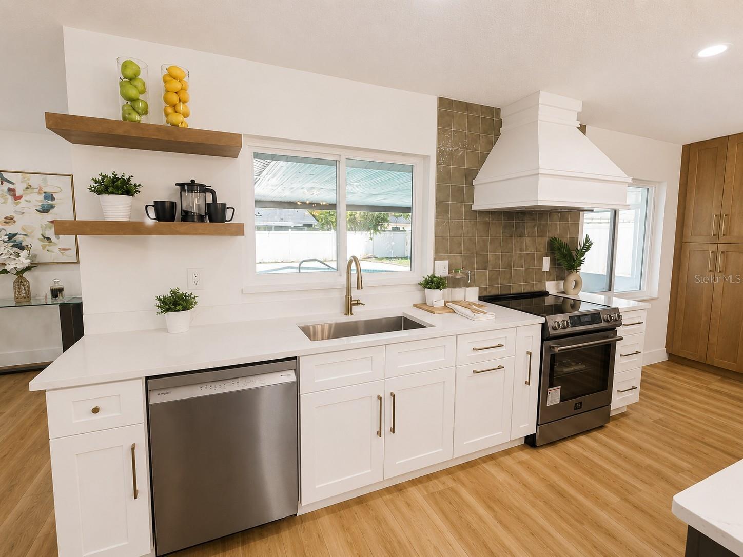 WINTER PARK PINES MERRIE OAKS - Residential