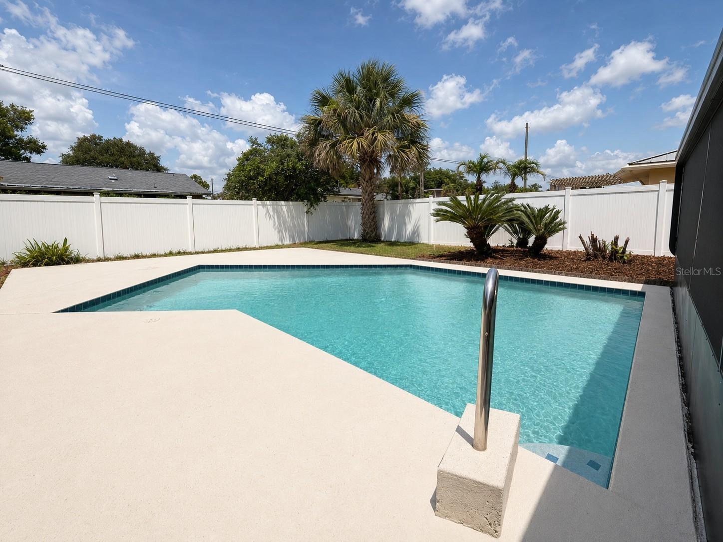WINTER PARK PINES MERRIE OAKS - Residential