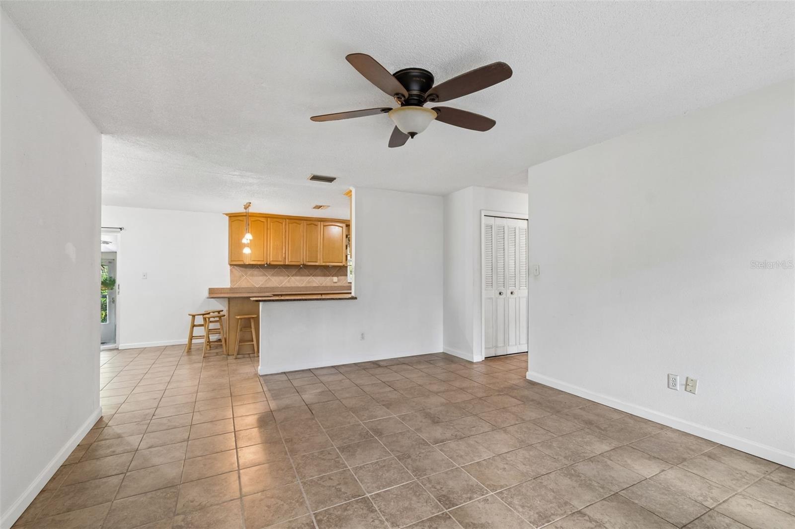 VIRGINIA GROVES ESTATES 1ST ADD - Residential