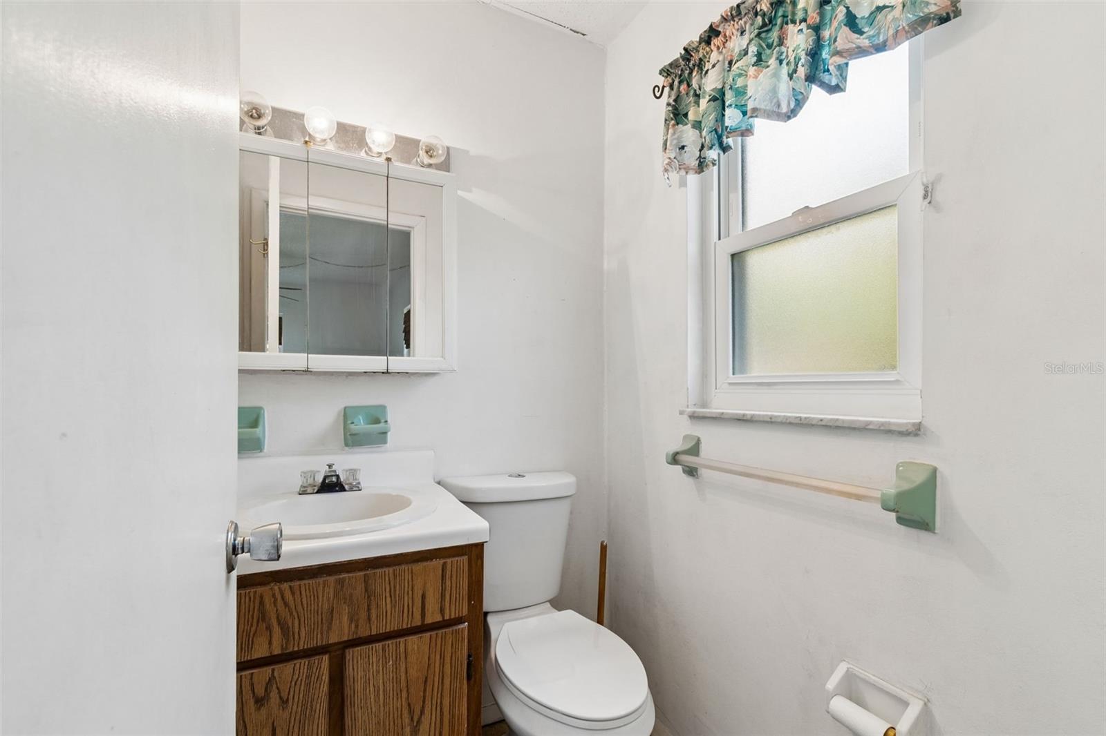 VIRGINIA GROVES ESTATES 1ST ADD - Residential