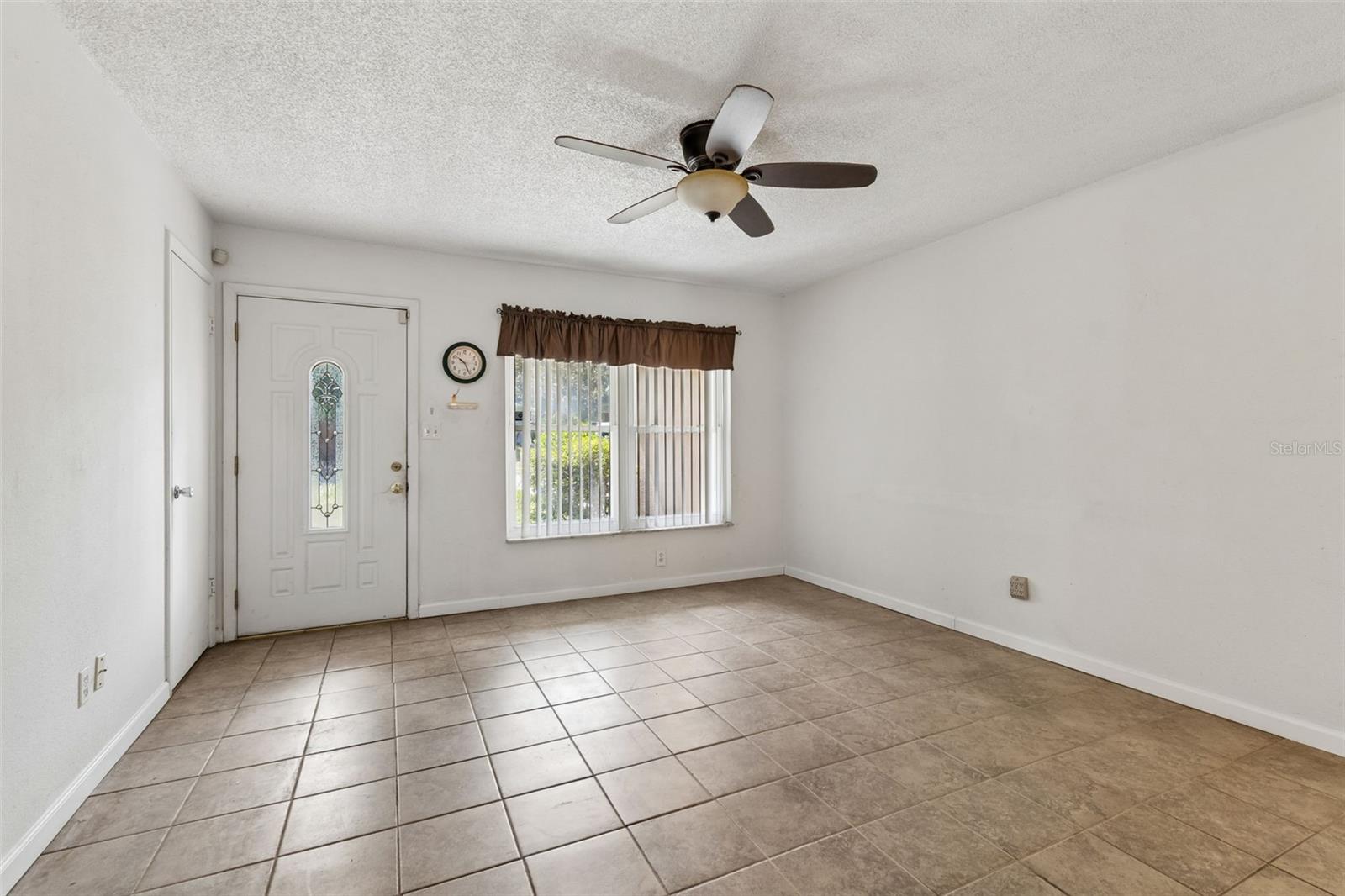 VIRGINIA GROVES ESTATES 1ST ADD - Residential