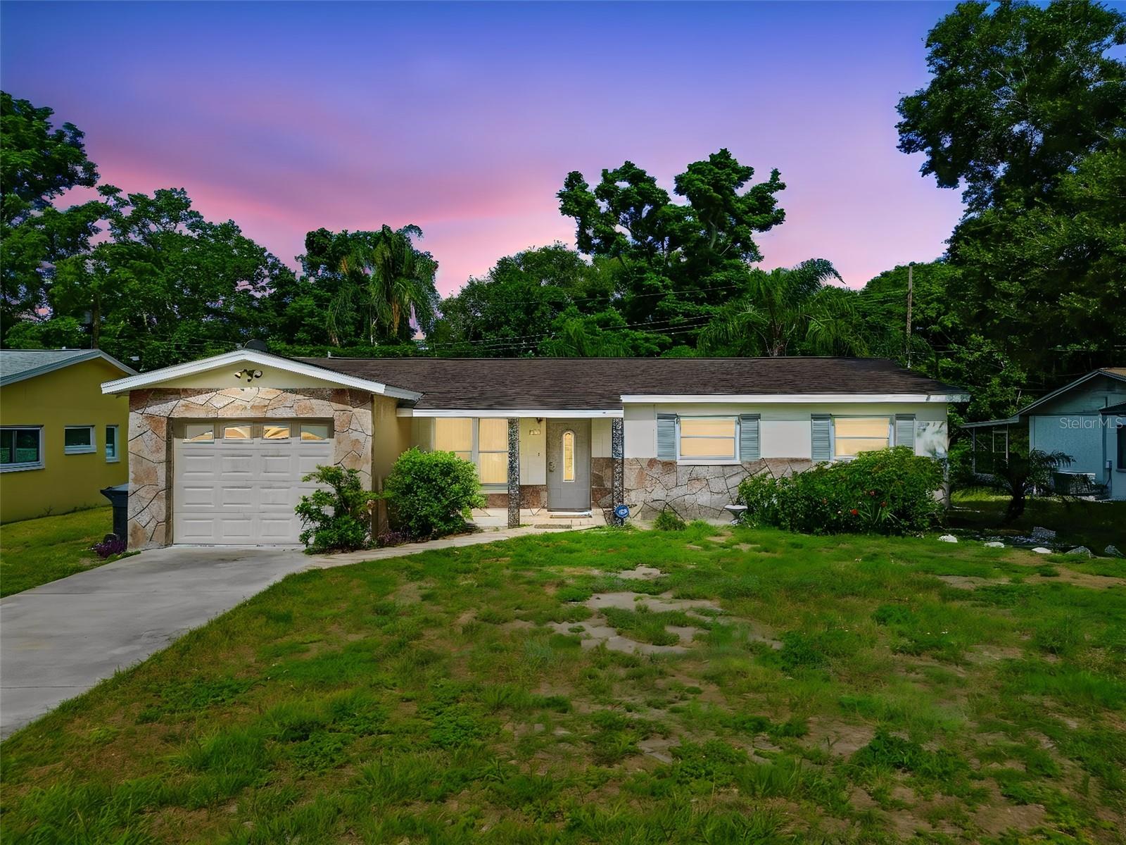 VIRGINIA GROVES ESTATES 1ST ADD - Residential