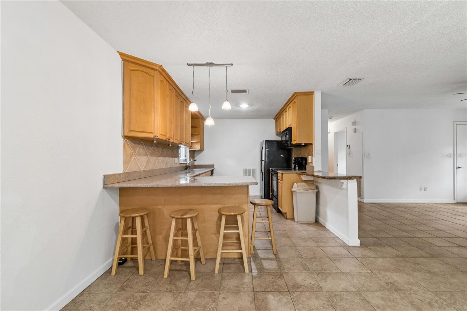 VIRGINIA GROVES ESTATES 1ST ADD - Residential