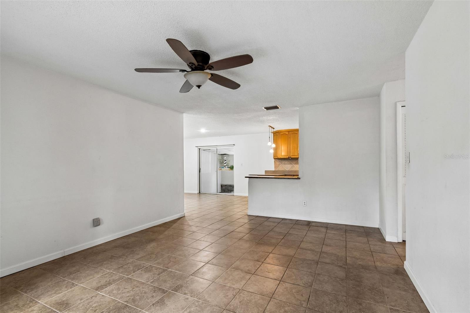 VIRGINIA GROVES ESTATES 1ST ADD - Residential