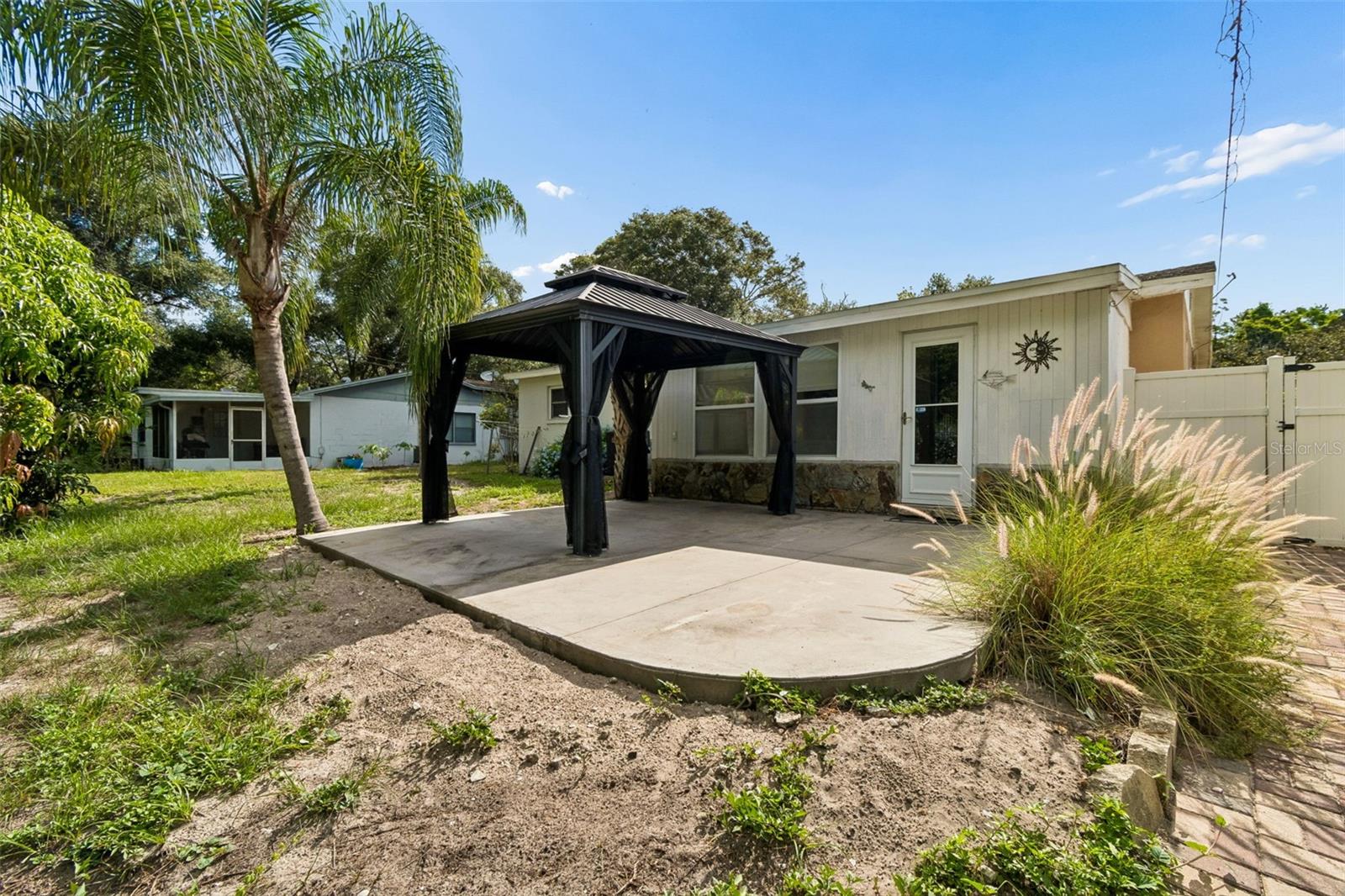 VIRGINIA GROVES ESTATES 1ST ADD - Residential