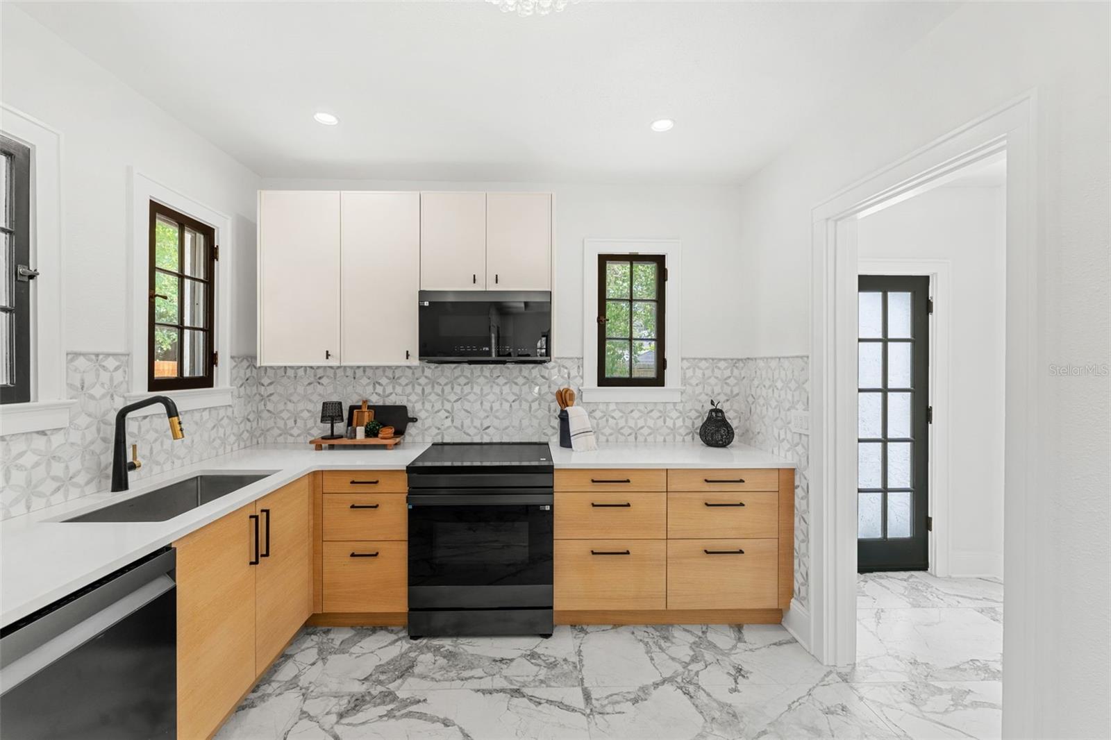 COLLEGE PARK CC SEC - Residential
