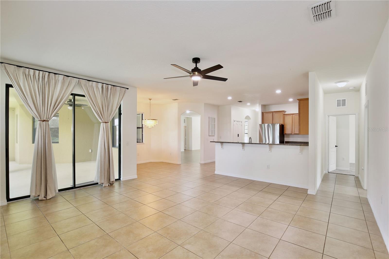 NORTH SHORE VILLAGE - Residential Lease