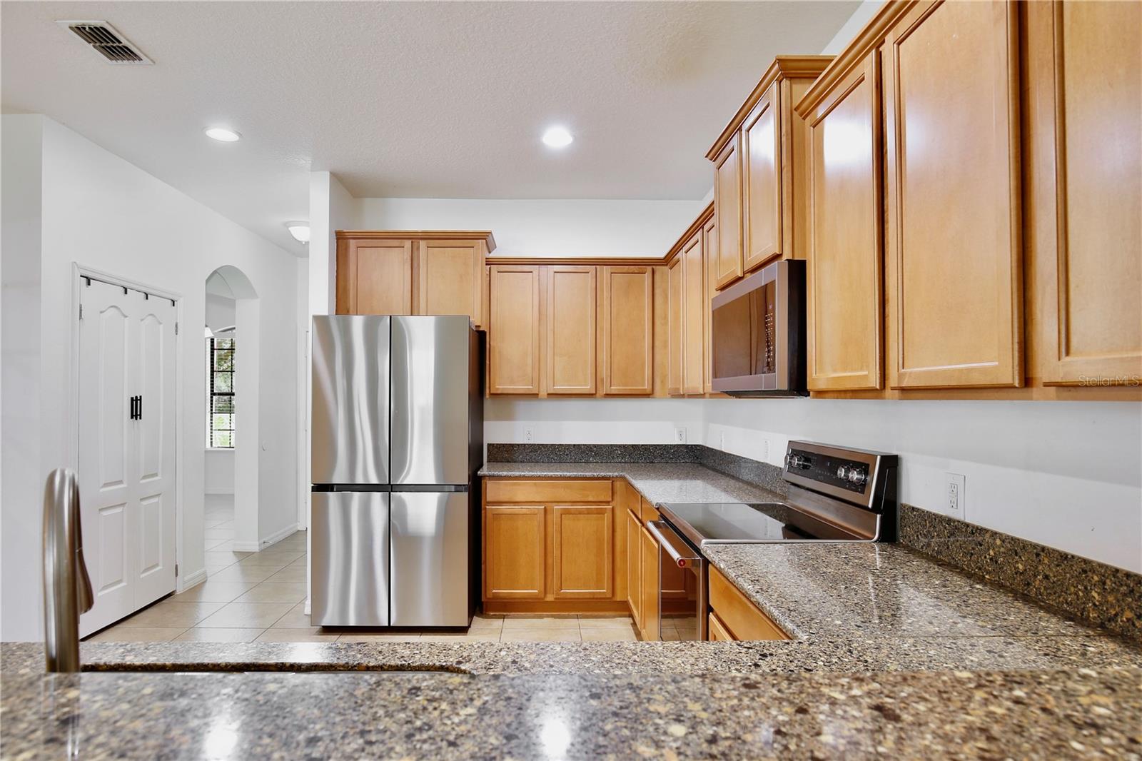 NORTH SHORE VILLAGE - Residential Lease