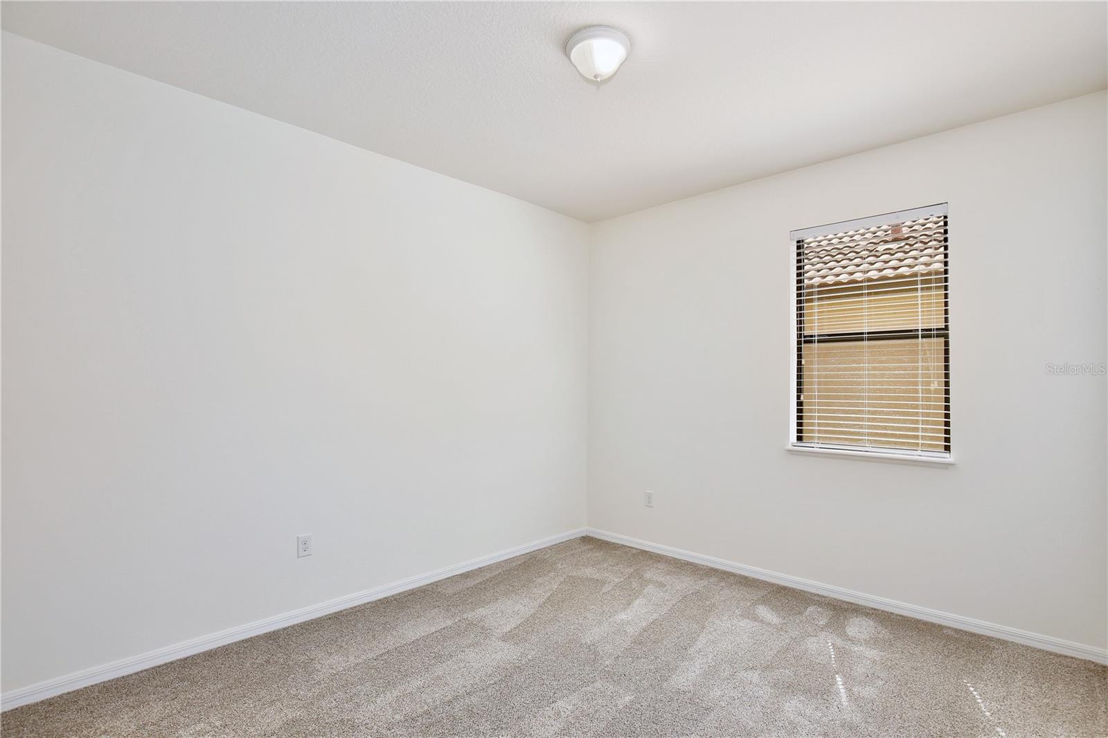 NORTH SHORE VILLAGE - Residential Lease