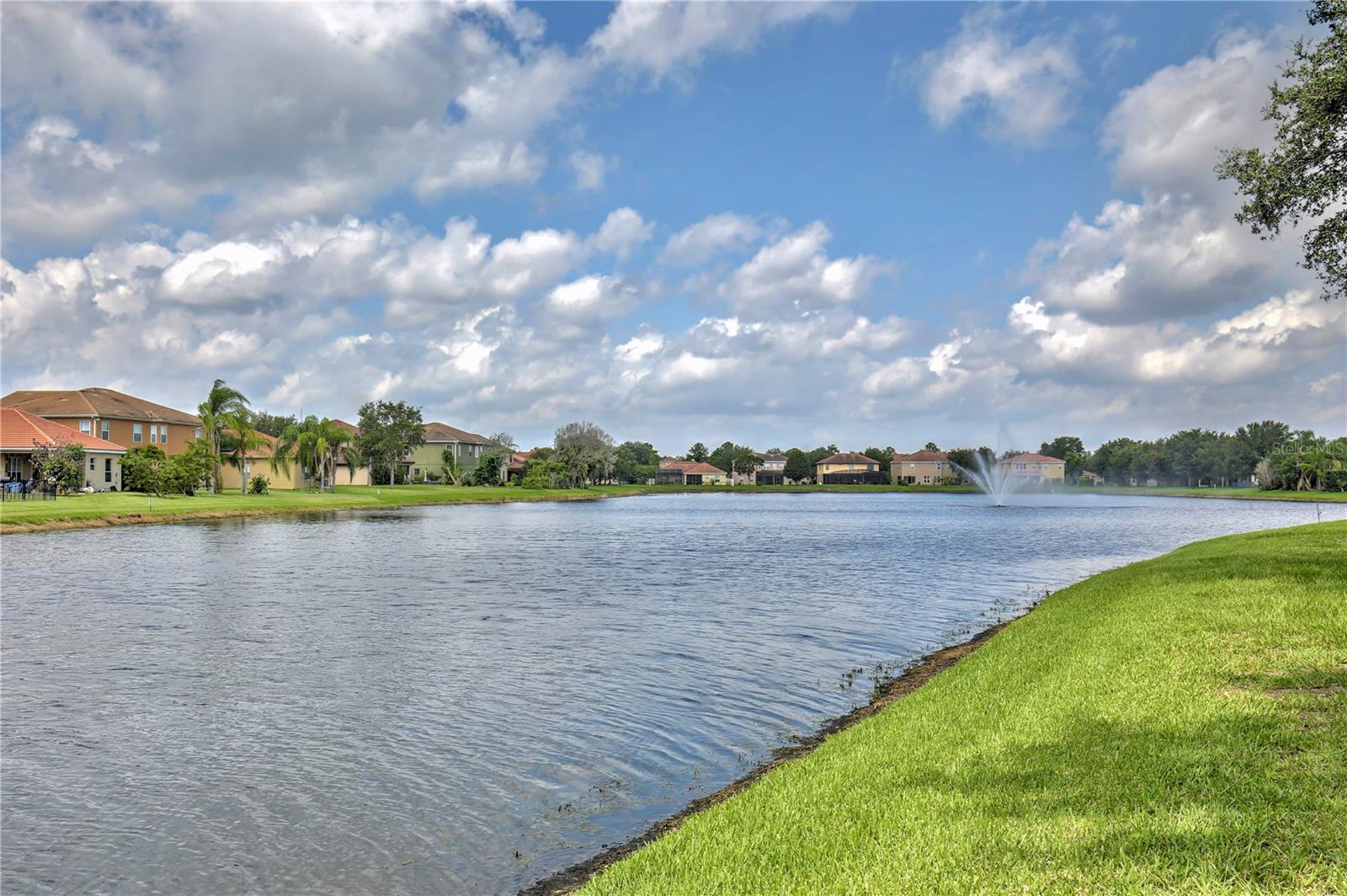 NORTH SHORE VILLAGE - Residential Lease