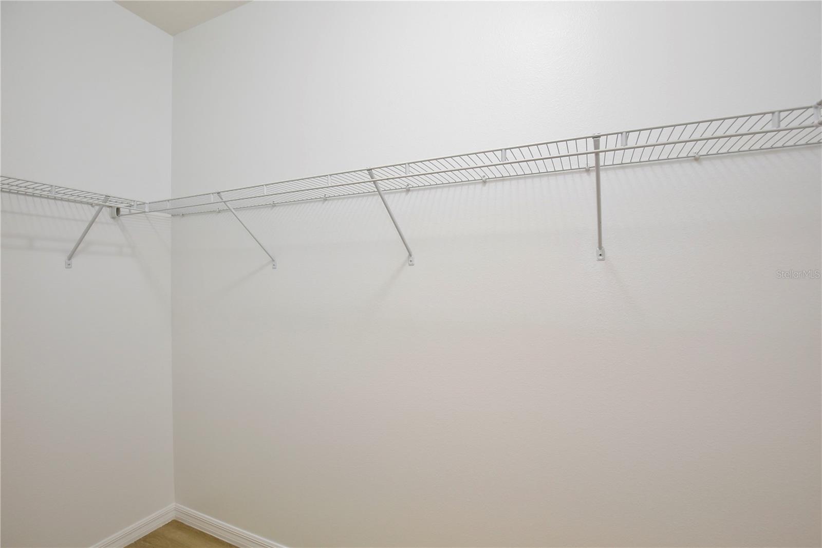 NORTH SHORE VILLAGE - Residential Lease