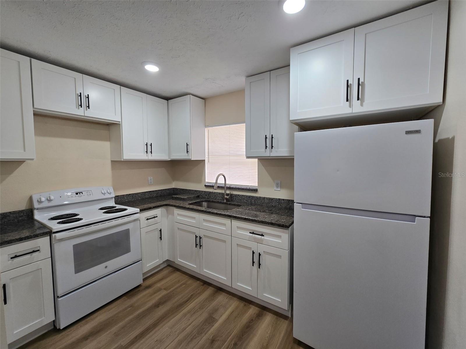 ZERFACES RE SUB - Residential Lease