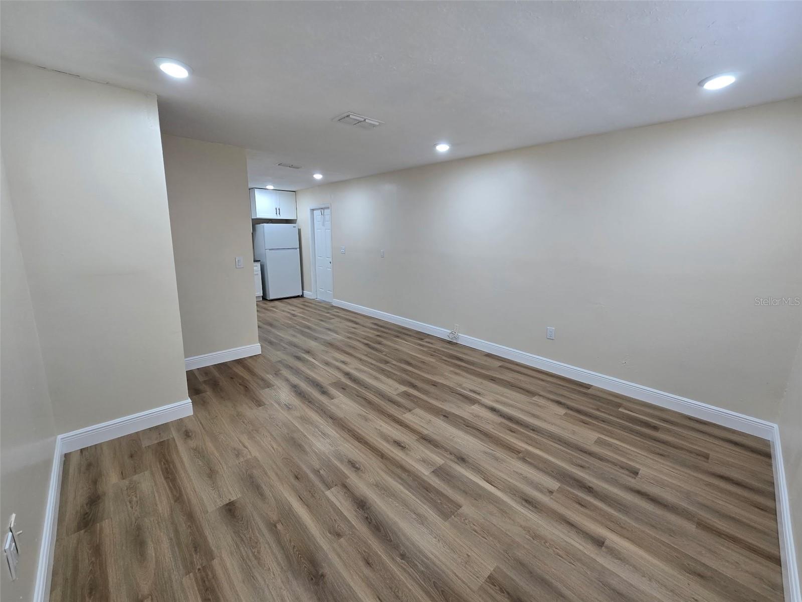 ZERFACES RE SUB - Residential Lease