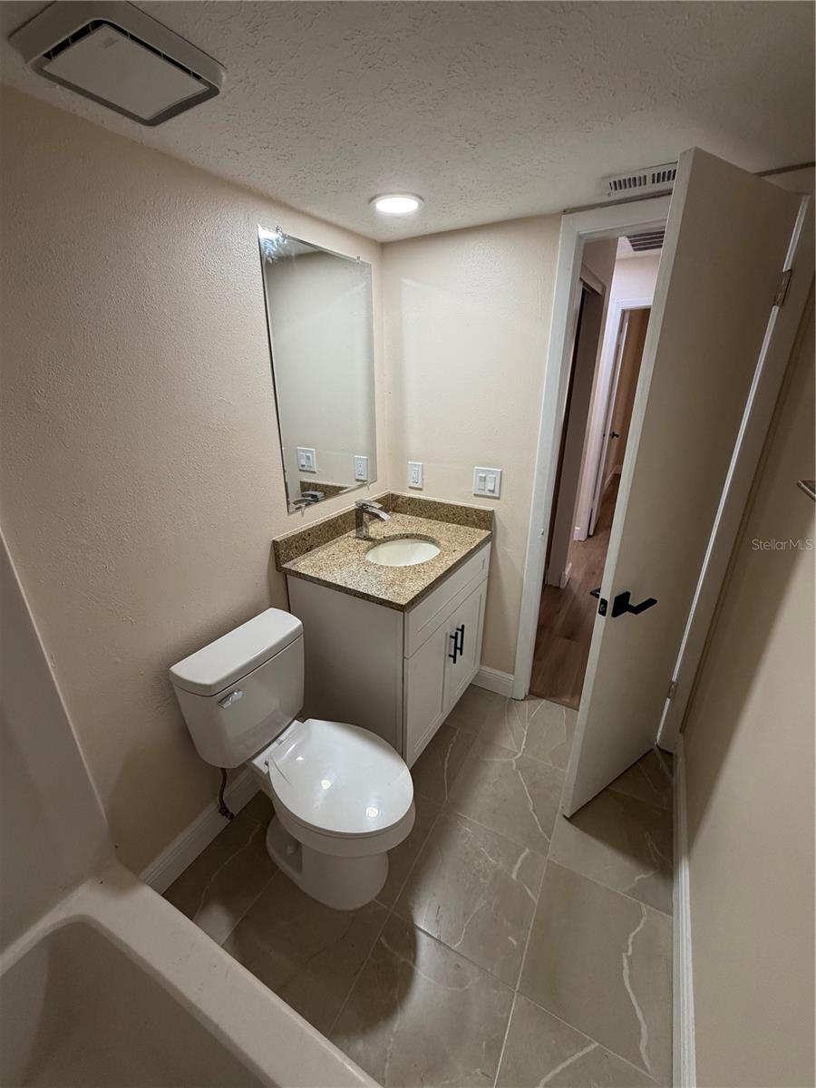 ZERFACES RE SUB - Residential Lease