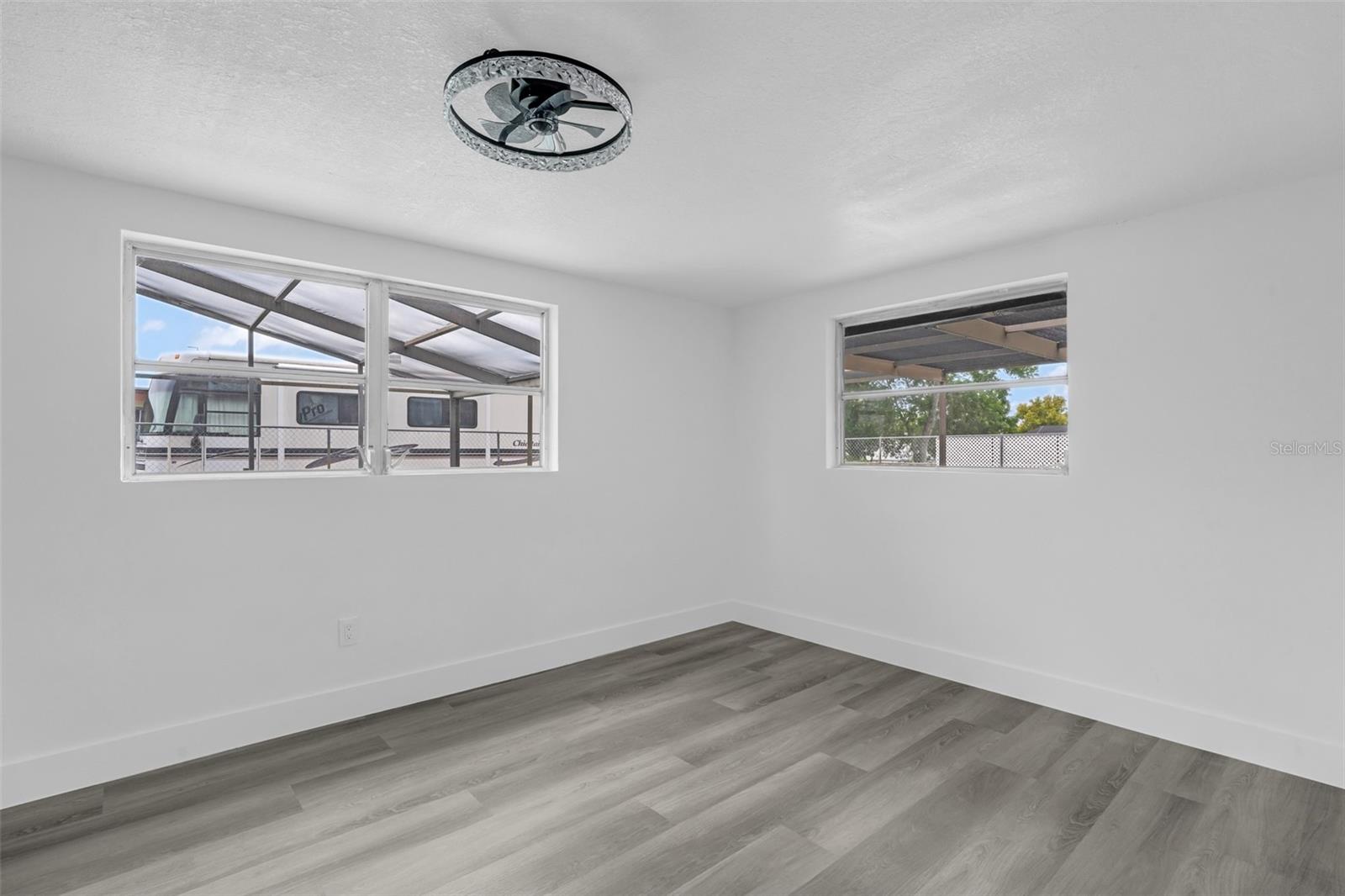 ALOHA GARDENS - Residential