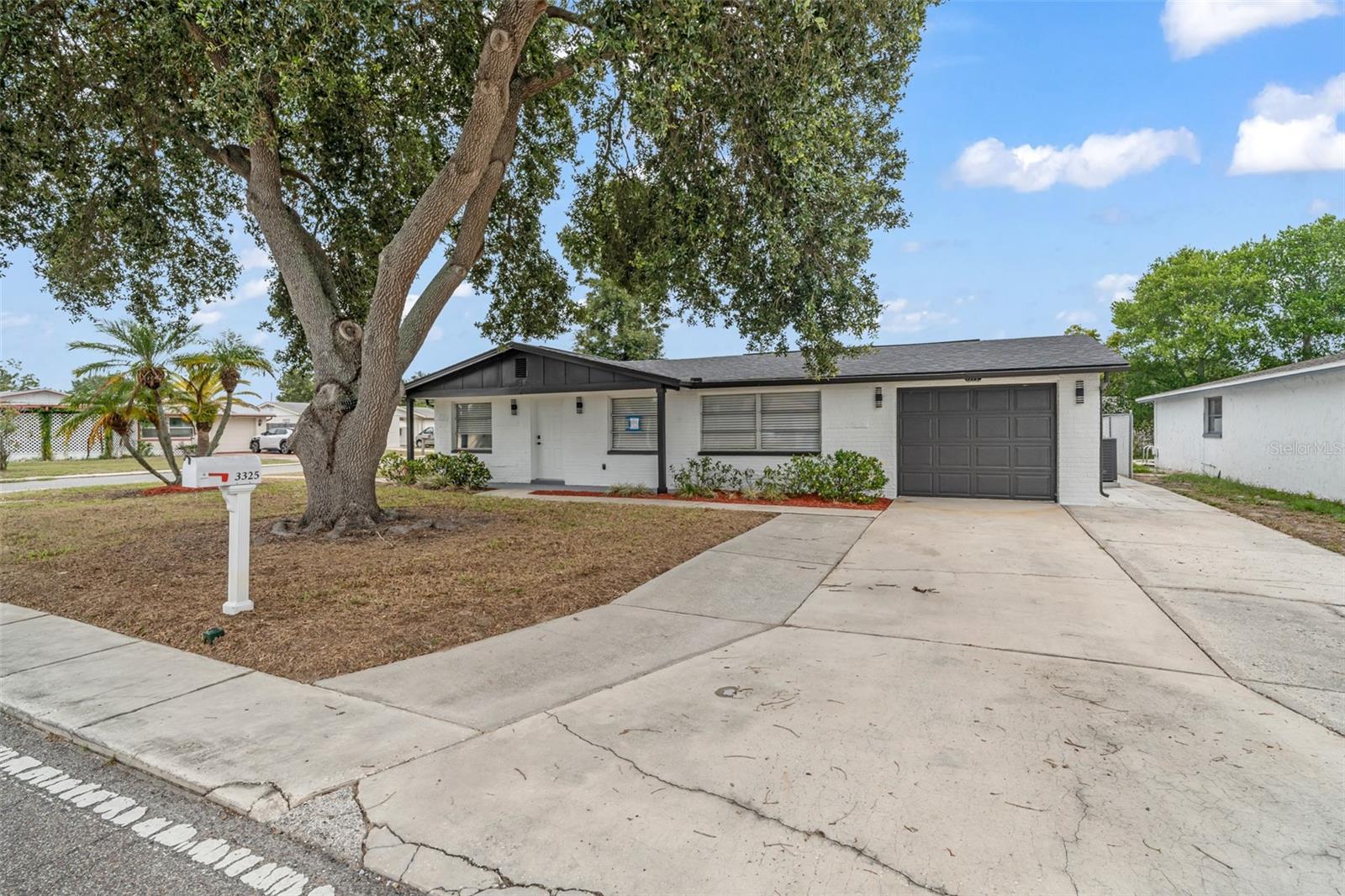 ALOHA GARDENS - Residential
