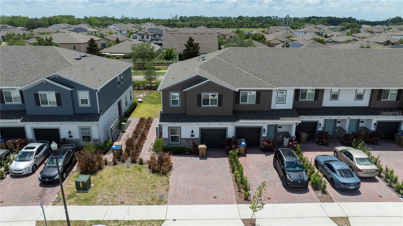 TOWNS AT NARCOOSSEE COMMONS - Residential Lease