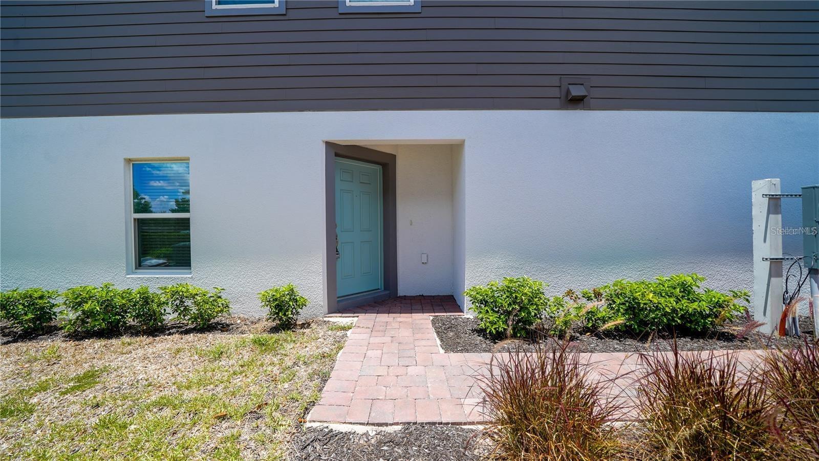 TOWNS AT NARCOOSSEE COMMONS - Residential Lease