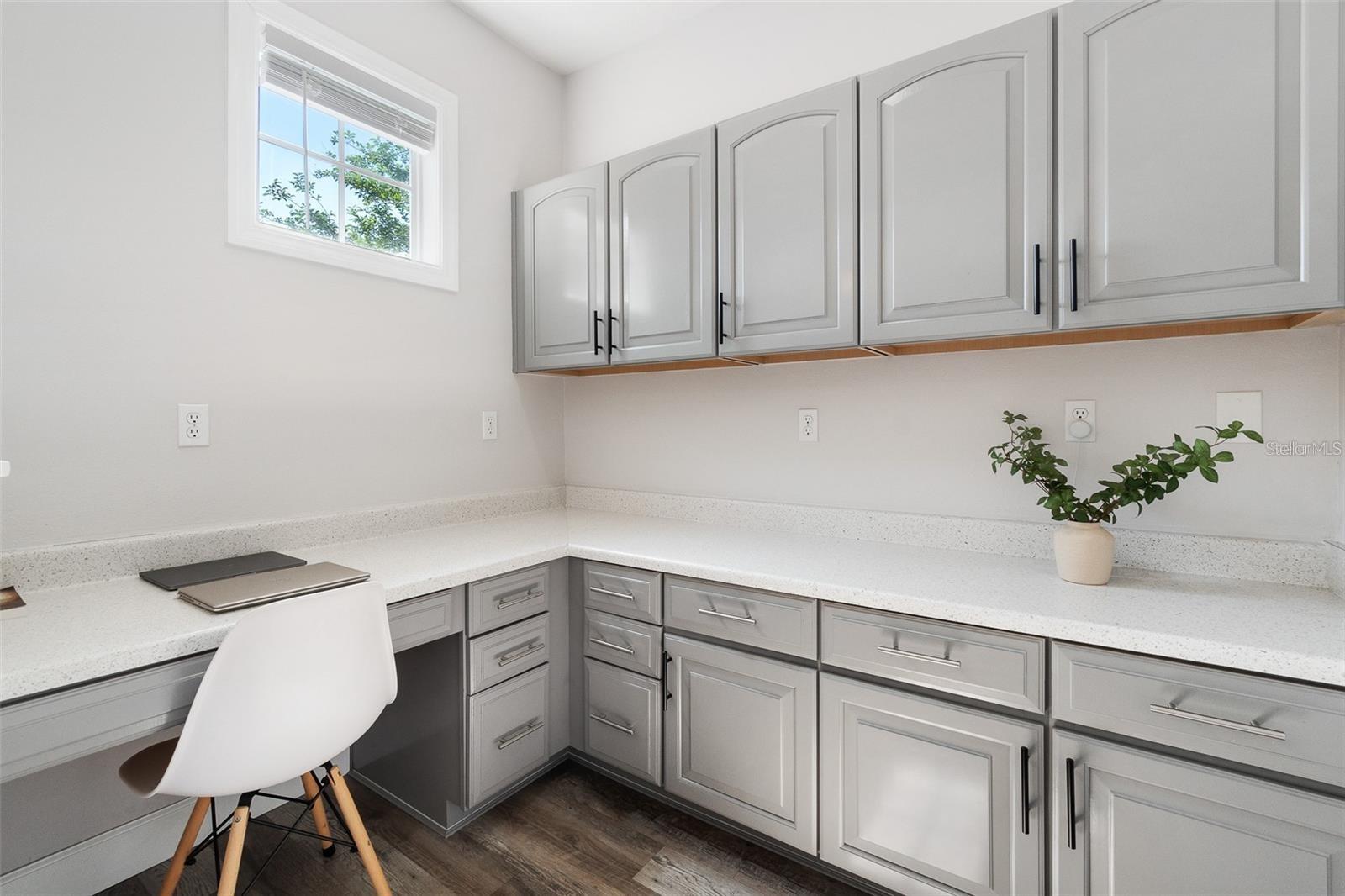 STRATFORD GREEN - Residential Lease