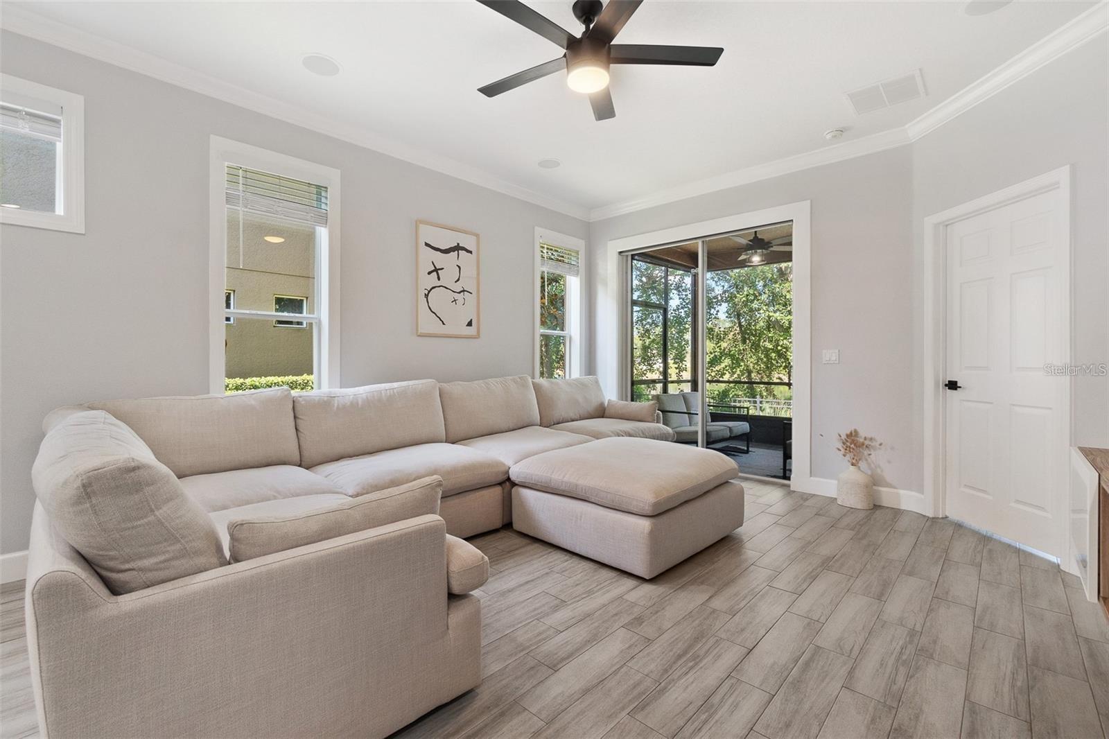 STRATFORD GREEN - Residential Lease
