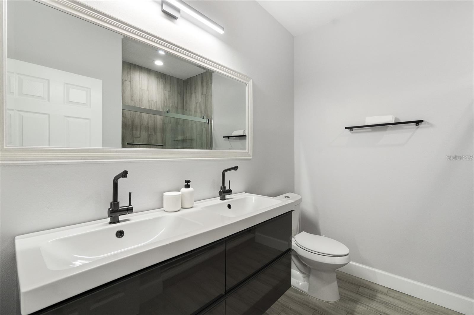 STRATFORD GREEN - Residential Lease