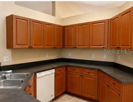 POINCIANA NBRHD 2 VILL 8 - Residential
