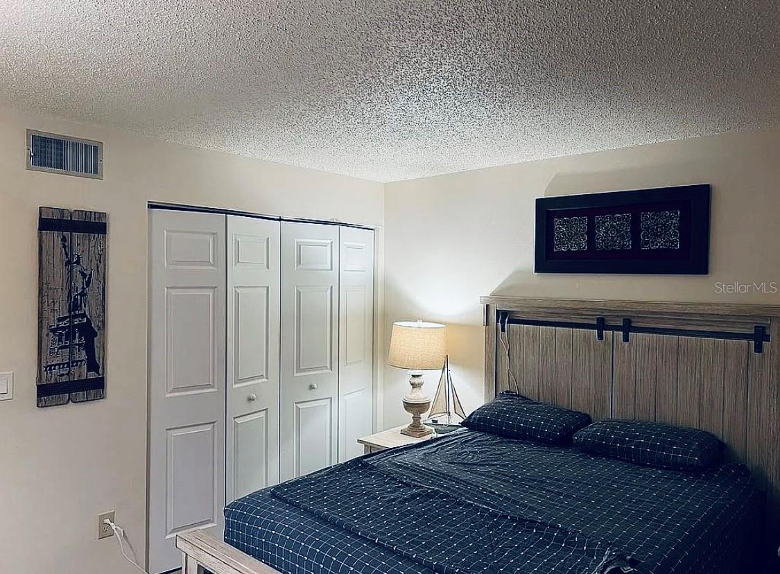 IMPERIAL OAKS CONDO - Residential