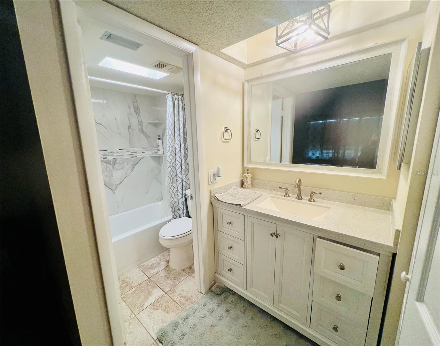 IMPERIAL OAKS CONDO - Residential