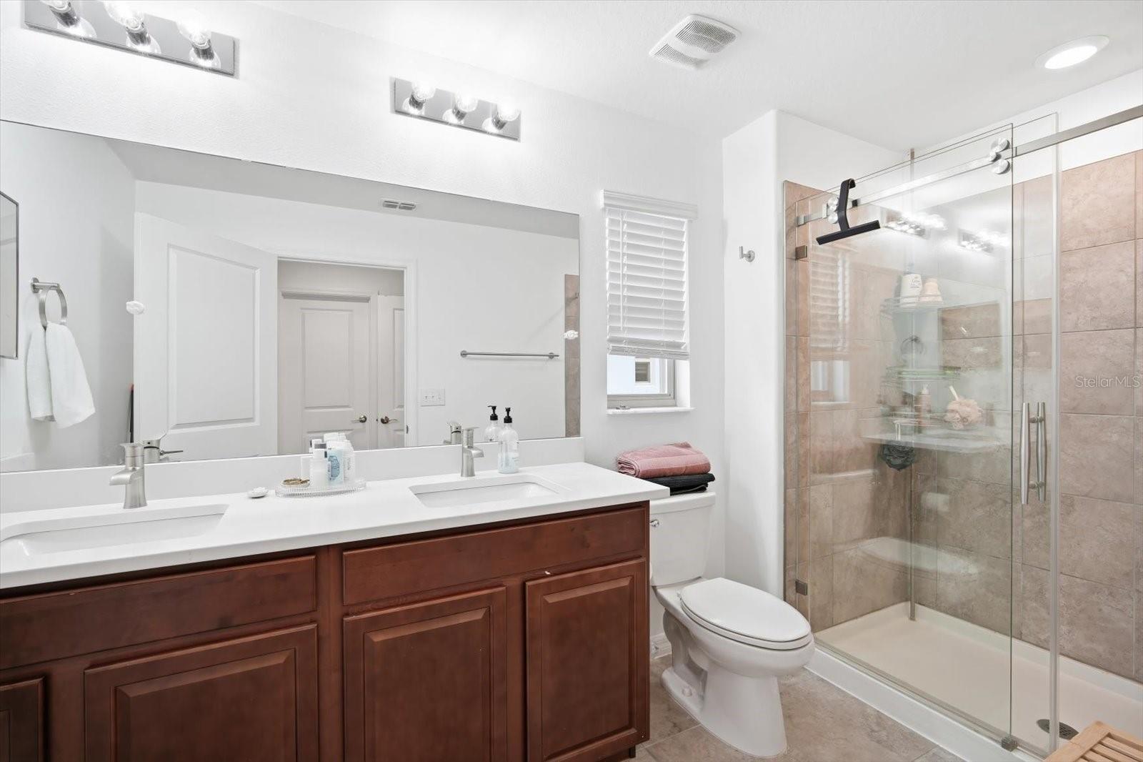 TOUCHSTONE PH 1 - Residential Lease