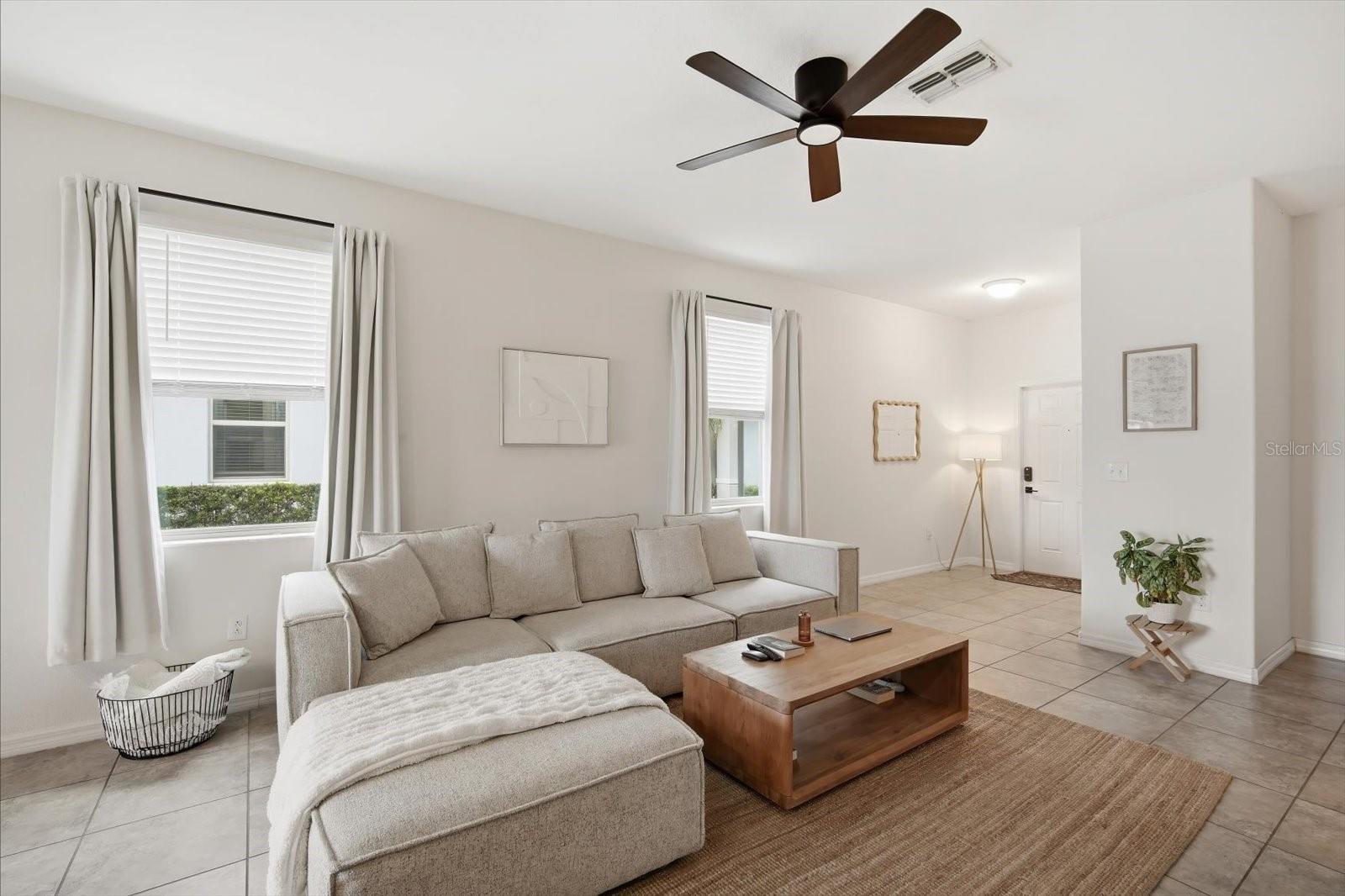 TOUCHSTONE PH 1 - Residential Lease