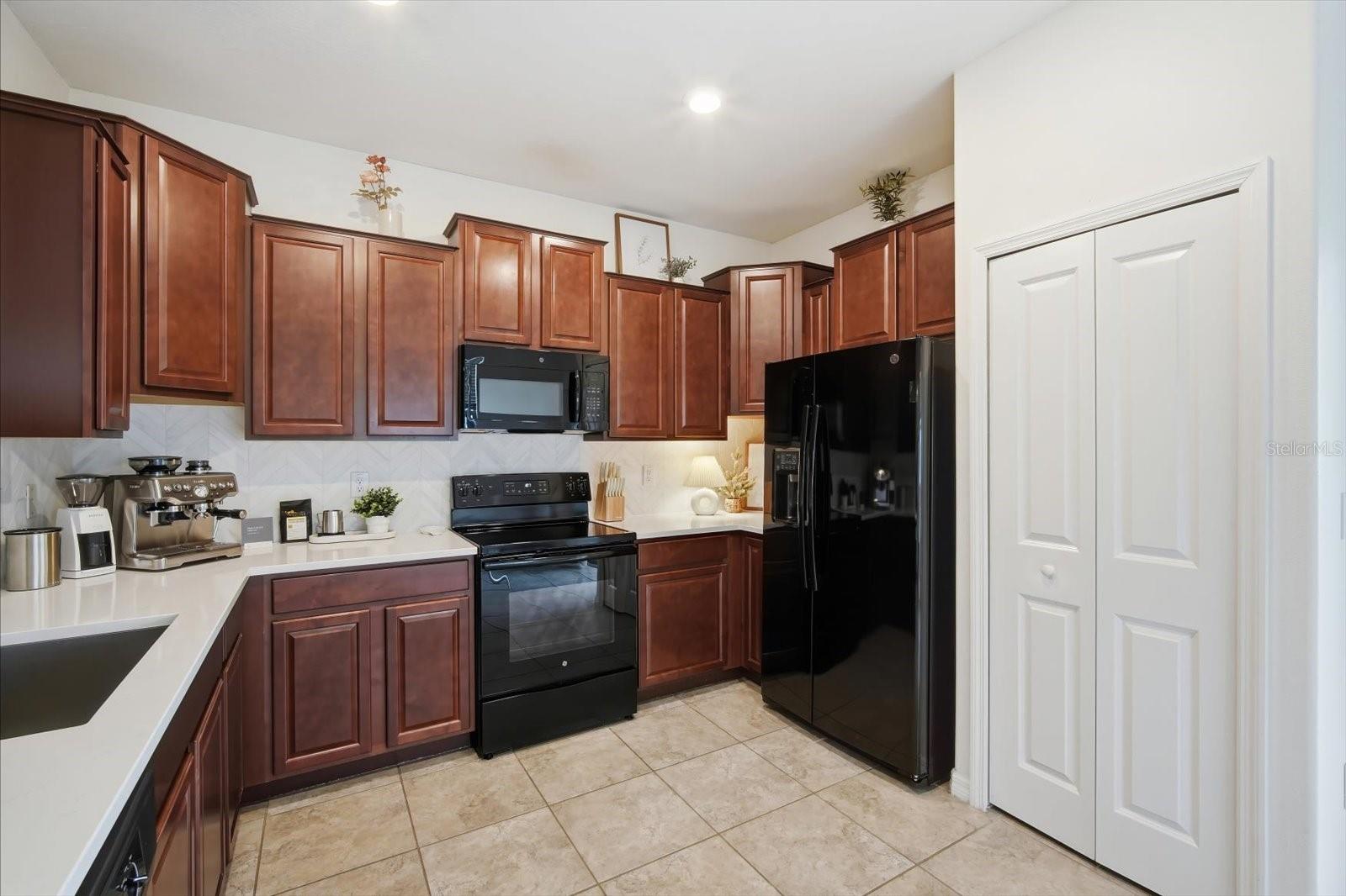 TOUCHSTONE PH 1 - Residential Lease