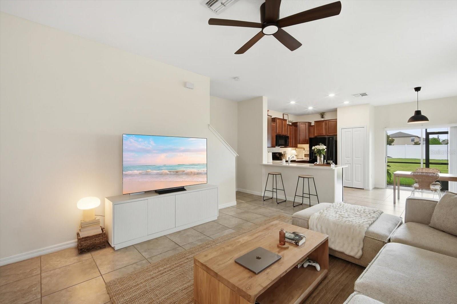 TOUCHSTONE PH 1 - Residential Lease