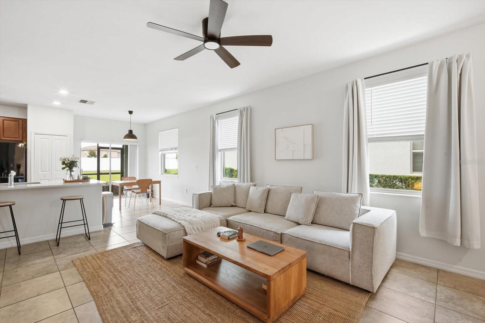 TOUCHSTONE PH 1 - Residential Lease